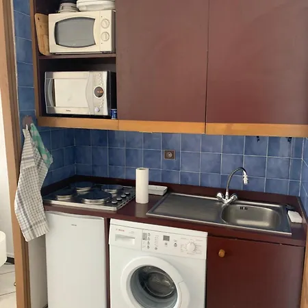 Ideal En Famille, 2 Pieces, Wifi, Piscine, 5 Min A Pieds Des Plages De Juan Les Pins Антиб